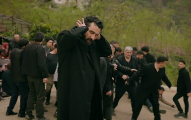 Crno more: Sve je izmaklo kontroli, ali on ne odustaje od svog plana