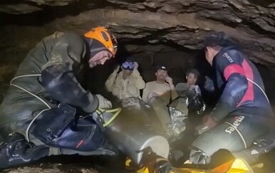 Izvučena četiri muškarca iz poplavljene špilje u Laosu, traga se za još dvoje