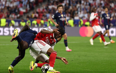 Englesko-portugalski duel u kaznenom prostoru PSG-a, kaznenog udarca nema