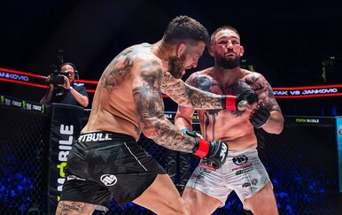 Uspješan poduzetnik, odličan borac: Stanislav Krofak svladao Jankovića pred punom beogradskom Arenom