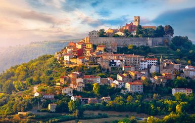 Od bajkovitih mjesta do tajnih otoka: Ovo su skriveni dragulji Europe za 2026., na popisu i jedan hrvatski