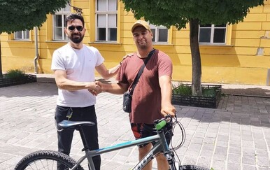 Saša je napadnut tijekom norijade u Osijeku, ukraden mu je i bicikl: Sada je dobio novi