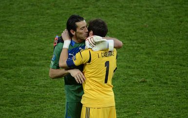 Buffon i Casillas (Foto: AFP)