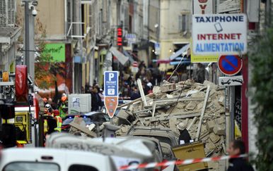 Srušila se peterokatnica u Marseilleu (Foto: AFP) - 6