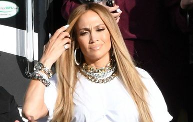 Jennifer Lopez u \"tanga\" hlačama - 2