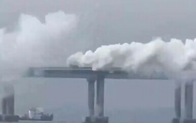 Krimski most u dimu