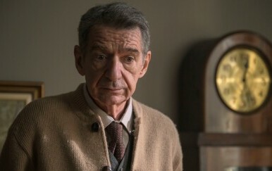 Predrag Miki Manojlović u filmu Čuvari formule - 3