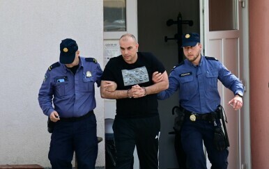 Policija privodi Kristijana Knegu