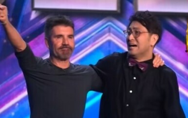 Ichikawa Munehiro i Simon Cowell