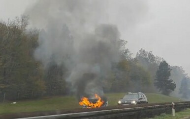 Izgorio automobil na A1