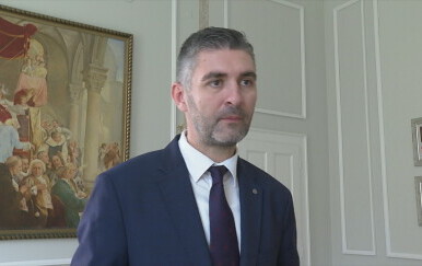 Kanalizacija se izlila u more u Dubrovniku, a uzrok začepljenja bile su vlažne maramice