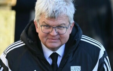 Adrian Chiles - 5