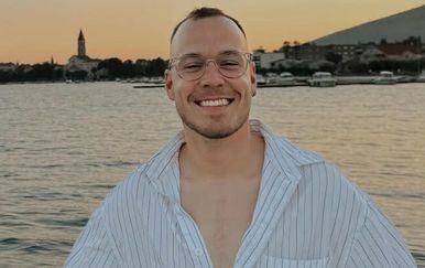 Marko Vuletić objavio fotke s misterioznim muškarcem te prikupio hrpu čestitki