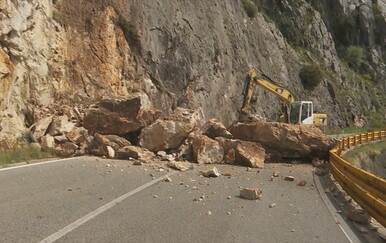 Cesta Makarska–Vrgorac zatvorena više od pola godine, vozači i dalje riskiraju