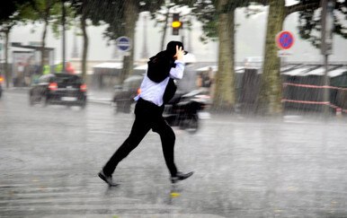 DHMZ: Kiša, potom razvedravanje sa zapada