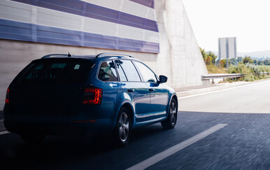 Automobil; Ilustracija