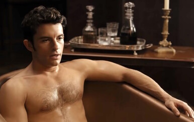 Jonathan Bailey najseksi muškarac 2025. godine