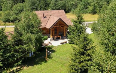Kraljica šume – Divjake Log Home, Hlevci, Gorski kotar