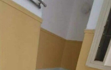 Kad vidite gdje su stavili kadu u ovoj kupaonici, bit ćete zahvalni na svojoj