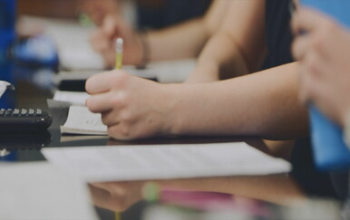 Raste studentska satnica