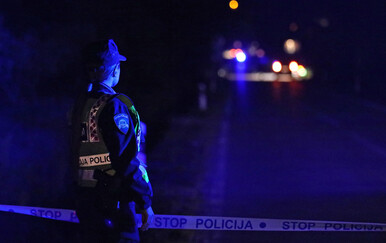 Tragična nesreća kod Karlovca! Mladići autom sletjeli u dvorište, jedan je poginuo