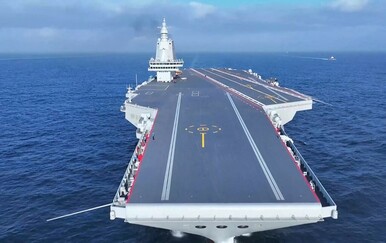 Zaplovio Fujian, najmoćniji kineski nosač zrakoplova