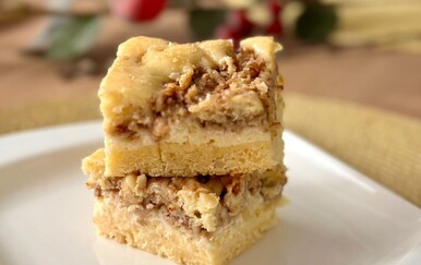 Recept za kolač s jabukama, sirom i orasima