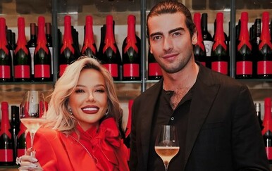 Maja Šuput objavila nove romantične prizore sa Šimom Elezom