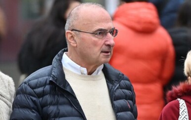 Gordan Grlić Radman u šetnju zagrebačkom špicom poveo suprugu Marijanu