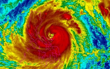 VIDEO Tajfun se iznad Filipina pretvorio u supertajfun: Više od 100.000 ljudi evakuirano