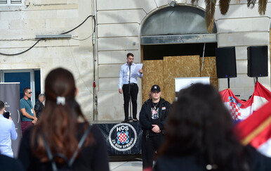 Na splitskoj rivi održan prosvjed protiv stranih radnika - 8