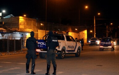 Deseci zatvorenika pronađeni obješeni u zatvoru u Ekvadoru