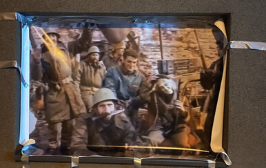 BBB-ovci u Vukovaru zalijepili slike četnika