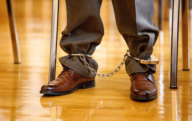 Suđenje za ratni zločin, ilustracija