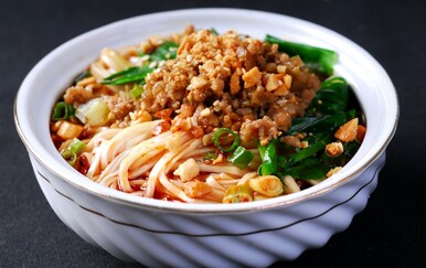 Dan dan rezanci recept s mljevnom piletinom