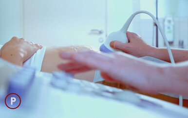 Provjereno donosi priču trudnice koja je morala tražiti pomoć u bolnicama izvan Hrvatske