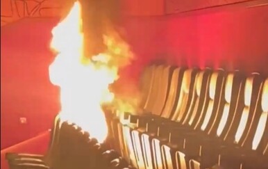 Tinejdžer (16) zapalio kino: Slijedio je upute nepoznatih osoba putem telefona, a onda bacio šibicu