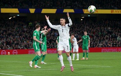 VIDEO Cristiano Ronaldo divljački udario suparnika: Pogledajte crveni karton