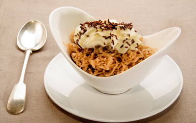 Kako se piše: kesten pire ili kesten-pire