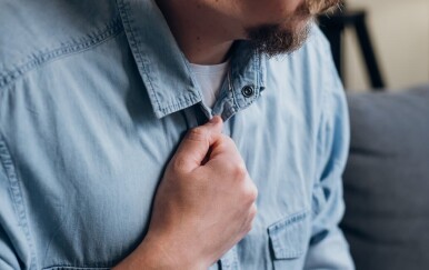 Ovaj simptom bi mogao biti znak da imate problem s konzumacijom alkohola!