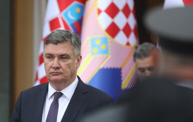Zoran Milanović na Pantovčaku uručuje počasne činove i odlikovanja veteranima Domovinskog rata