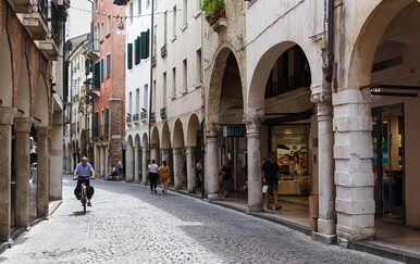 Grad koji je Venecija "sakrila" od turista: Talijanski biser koji bi vas mogao iznenaditi svojom ljepotom