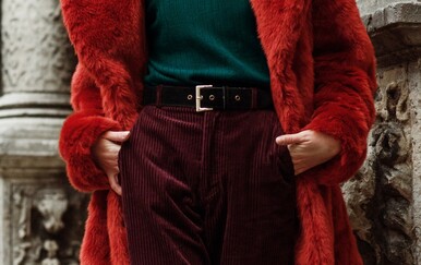 Hlače od samta su veliki trend ove sezone