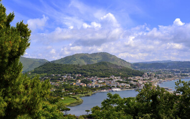 Znanstvenici su pronašli ogromnu pukotinu ispod jednog od vulkana u našem susjedstvu