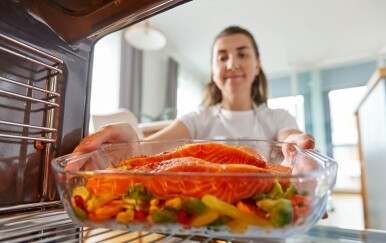 5 namirnica koje doslovno “čiste” vaše krvne žile – i čuvaju vas od moždanog udara!