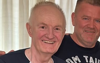 Mate Bulić pokazao unuka Tina