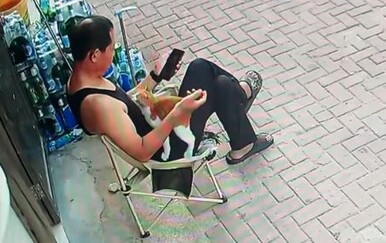 Kako je lukava! Prvo se umilila vlasniku trgovine, a onda izvela krađu