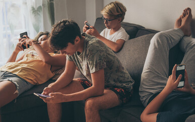 Očajni roditelj troše veliki novac za digitalnu detoksikaciju djece