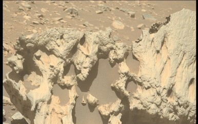 NASA na Marsu otkrila nešto što nisu očekivali: Jesu li to tragovi svemirskog posjetitelja?