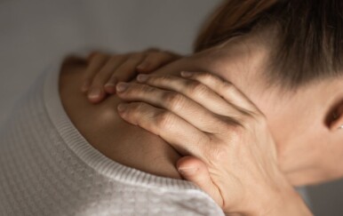 Vratna kralježnica: Simptomi koji otkrivaju da je problem puno veći nego što mislite!